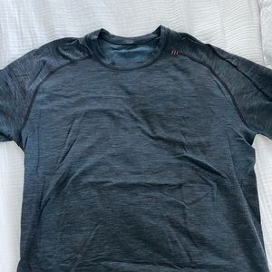 Lululemon Short sleeve swift tech tee